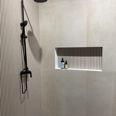 Musterdusche Dekor Streifen